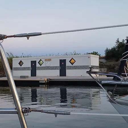 船上ホテル Bateau - Cap D'agde, France アグド